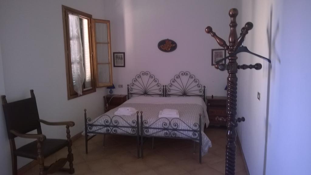 Agriturismo Il Cavallone Villa Montelupo Fiorentino Rum bild