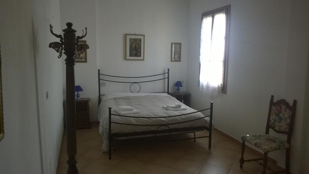 Agriturismo Il Cavallone Villa Montelupo Fiorentino Rum bild